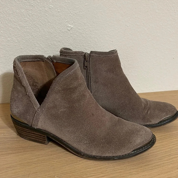 Lucky Brand Shoes - Lucky ankle booties size 6 tan brown